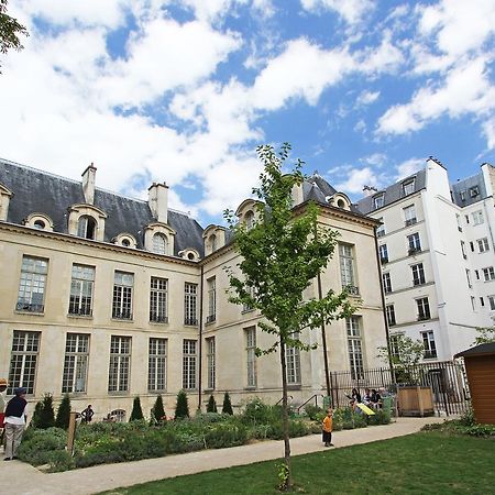 Great Apartments Heart Marais Paris Exterior foto